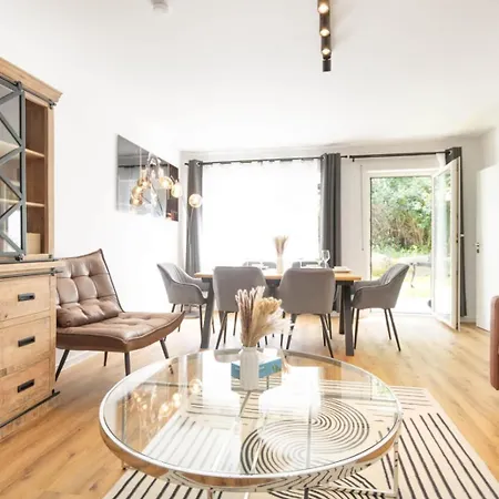 شقة Neu! Design-wohnung Mit Garten Am Vulkan In *