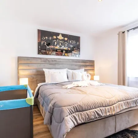 Neu! Design-wohnung Mit Garten Am Vulkan In شقة
