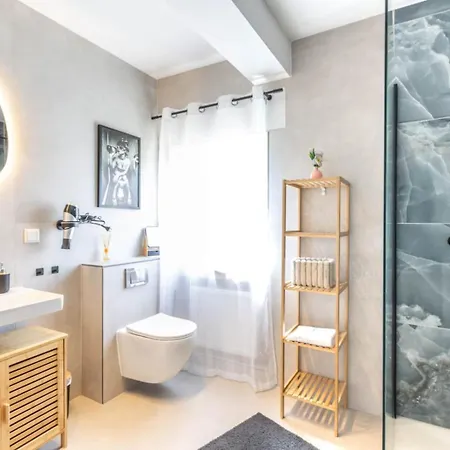 Neu! Design-wohnung Mit Garten Am Vulkan In شقة
