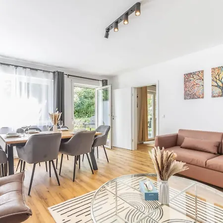 شقة Neu! Design-wohnung Mit Garten Am Vulkan In *