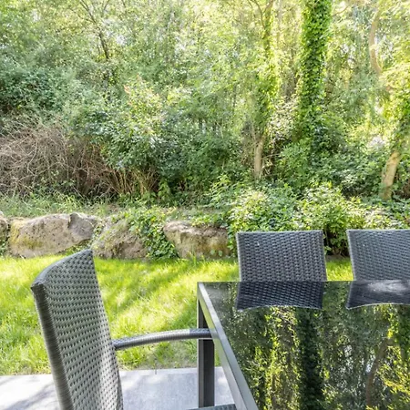 شقة Neu! Design-wohnung Mit Garten Am Vulkan In